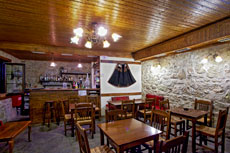 Casa Calda Ξενώνας Συρράκο Καφέ Γλυκοπωλείο Σάρικα